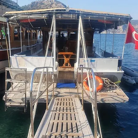 Kumlubuek מלון מרמריס