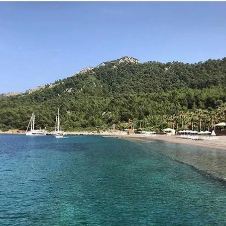 Hotel Kumlubuek *