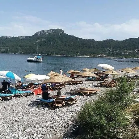 Kumlubuek Отель *